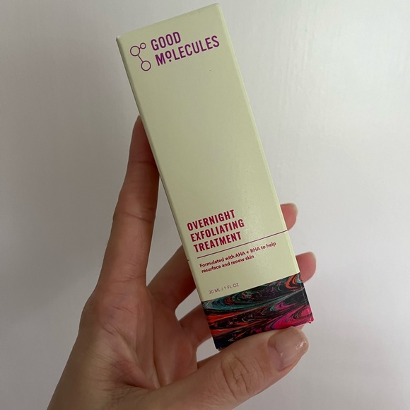 Good Molecules Overnight Exfoliating Treatment - Picture 3 of 5